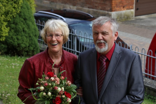 Rubin-Hochzeit von Renate und Norbert Bosum in der St. Franziskuskirche