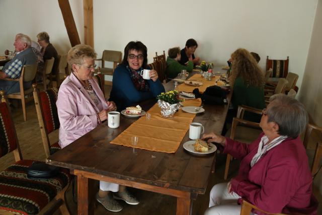 Gottesdienst unter dem Fallschirm in Lübrechtsen