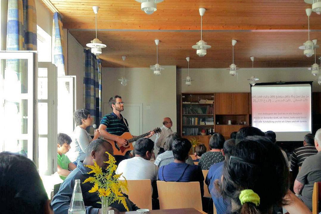 Gottesdienst in arabischer und deutscher Sprache in Duingen