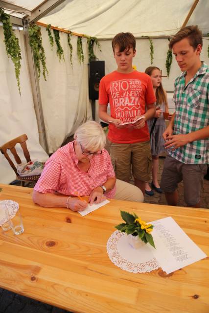 Gottesdienst zum Abschluss des Dorffestes in Fölziehausen.