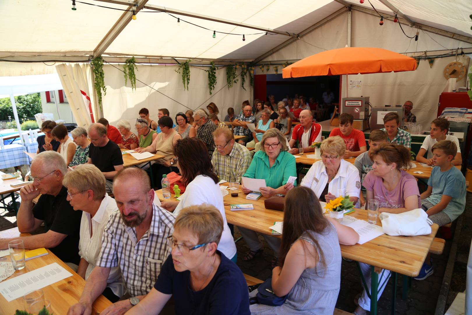 Gottesdienst zum Abschluss des Dorffestes in Fölziehausen.