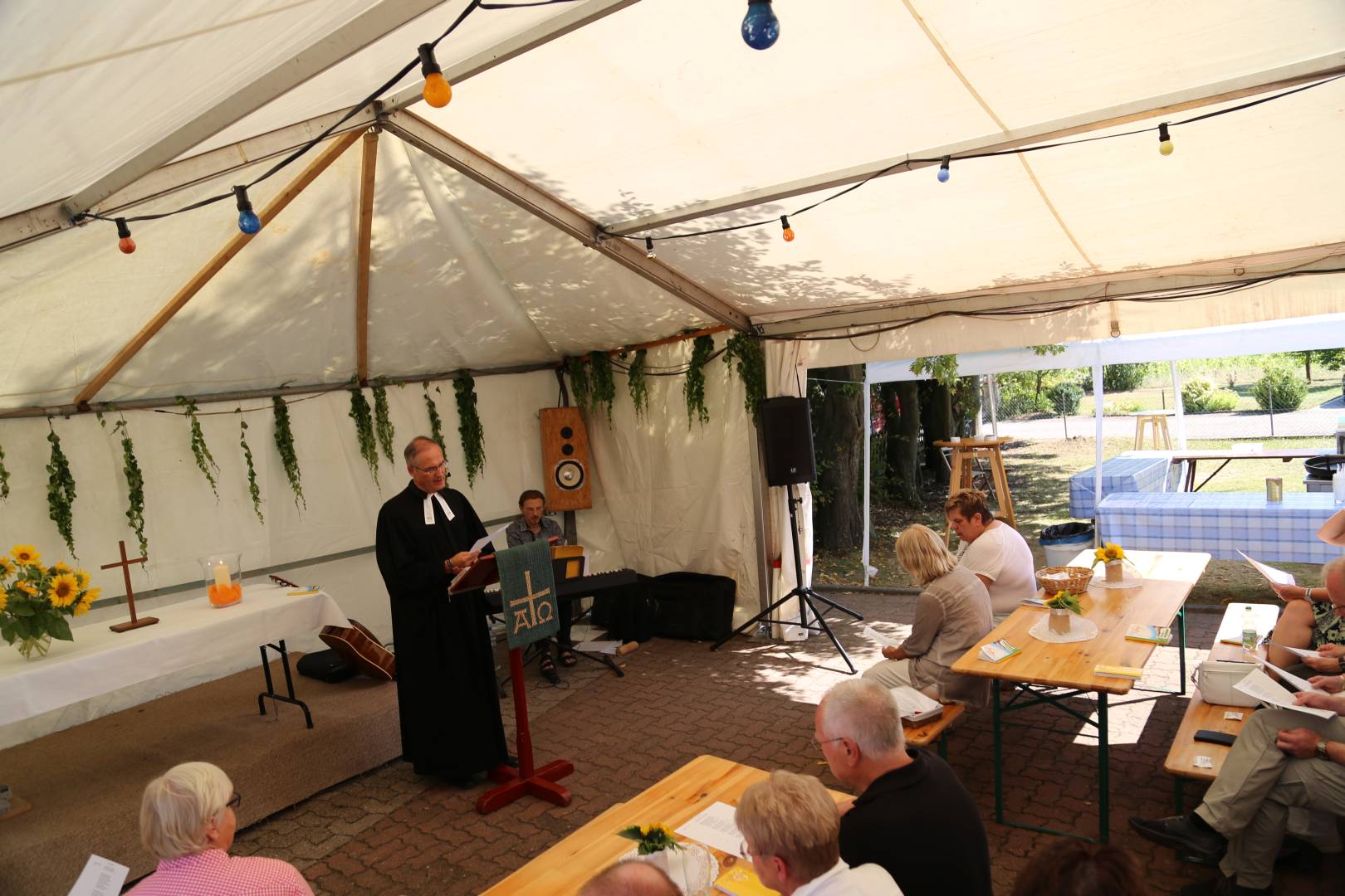 Gottesdienst zum Abschluss des Dorffestes in Fölziehausen.