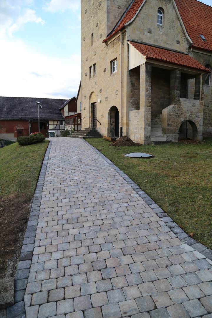 Sanierung der Zuwegung zur St. Franziskuskirche