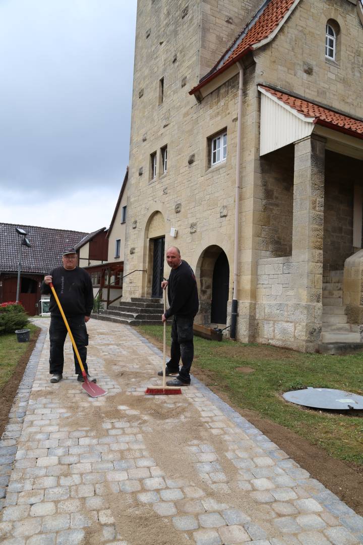 Zuwegung zur St. Franziskuskirche fertiggestellt