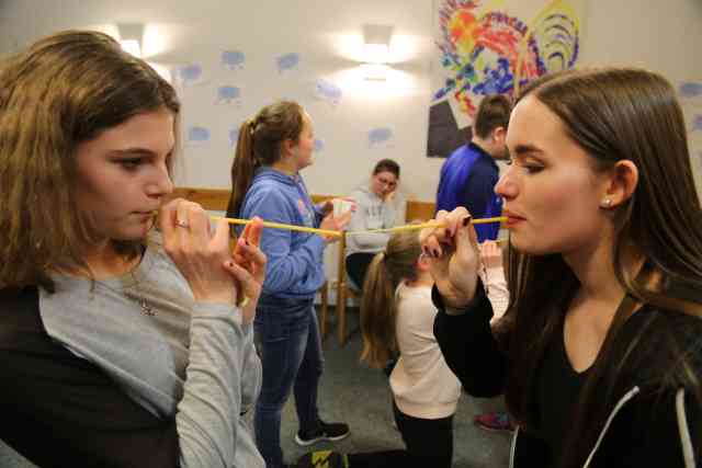 Vorbereitung des Vorstellungsgottesdienst der Konfirmanden in Krelingen
