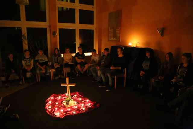 Vorbereitung des Vorstellungsgottesdienst der Konfirmanden in Krelingen