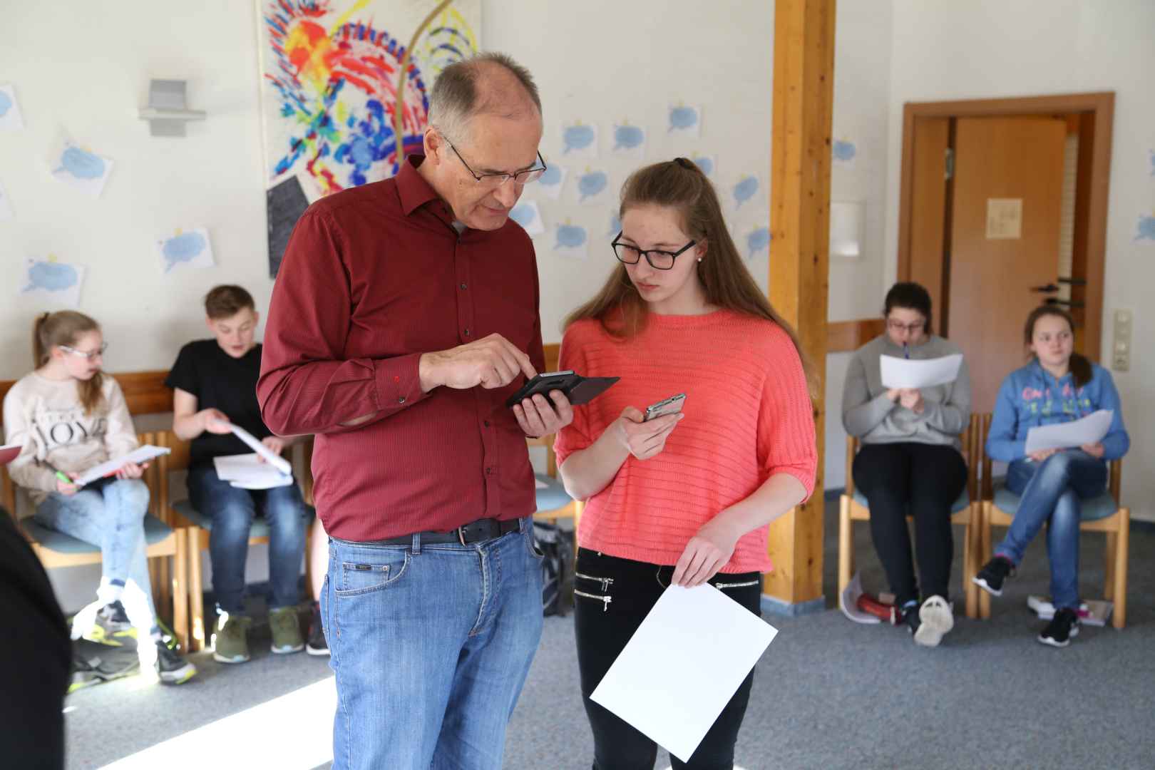 Vorbereitung des Vorstellungsgottesdienst der Konfirmanden in Krelingen