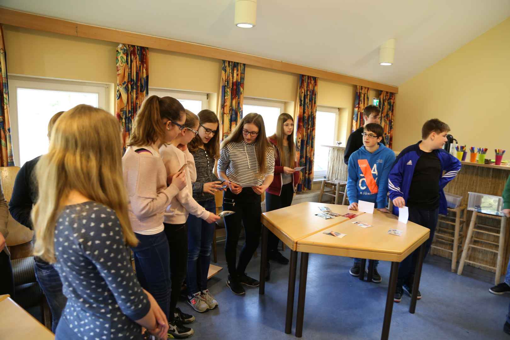 Vorbereitung des Vorstellungsgottesdienst der Konfirmanden in Krelingen