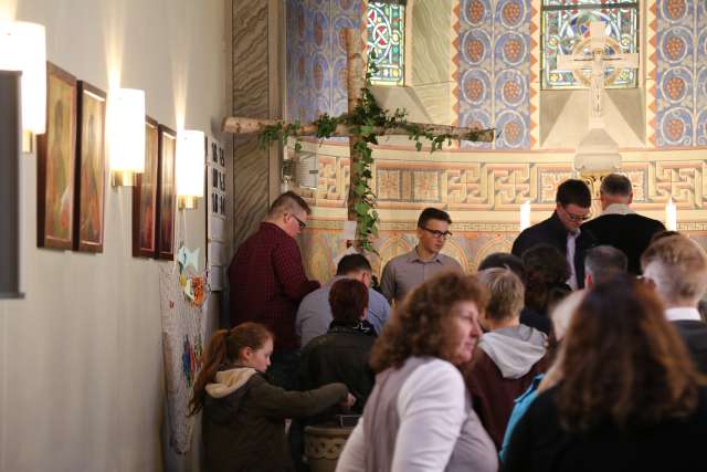 Beichtgottesdienst zur Konfirmation in der St. Franziskuskirche