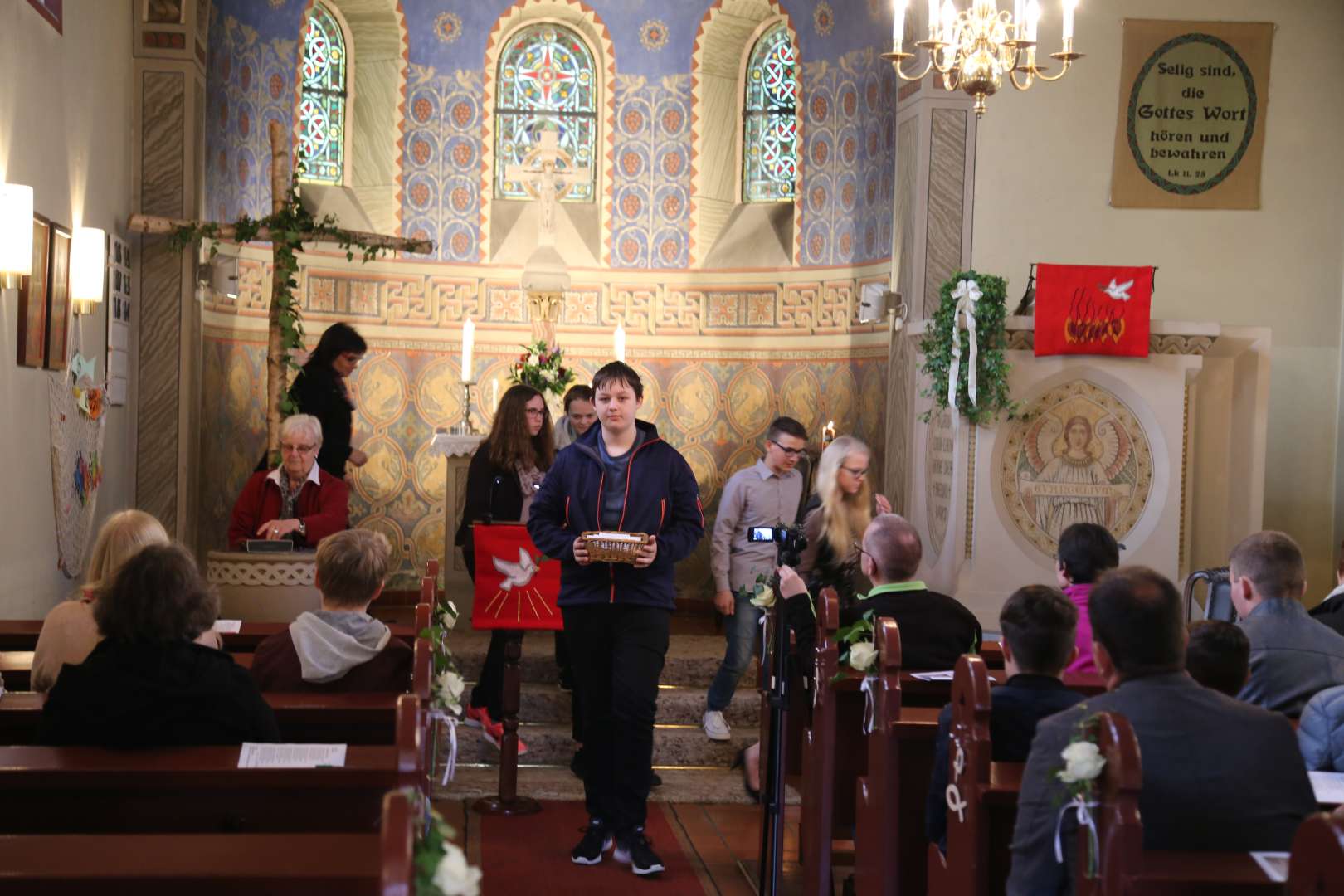 Beichtgottesdienst zur Konfirmation in der St. Franziskuskirche