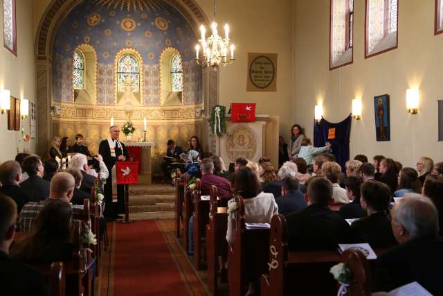 Konfirmation in der St. Franziskuskirche (ausführlich)