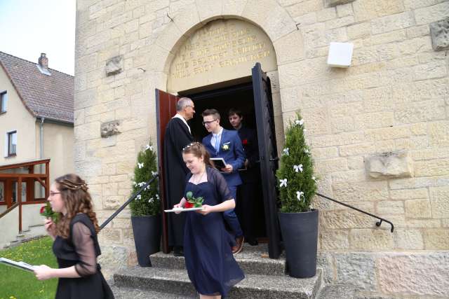 Konfirmation in der St. Franziskuskirche (ausführlich)