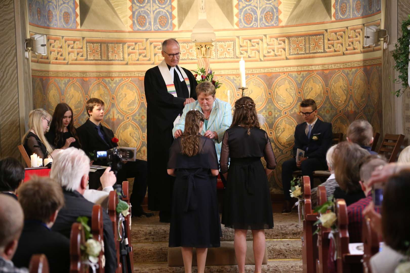 Konfirmation in der St. Franziskuskirche (ausführlich)