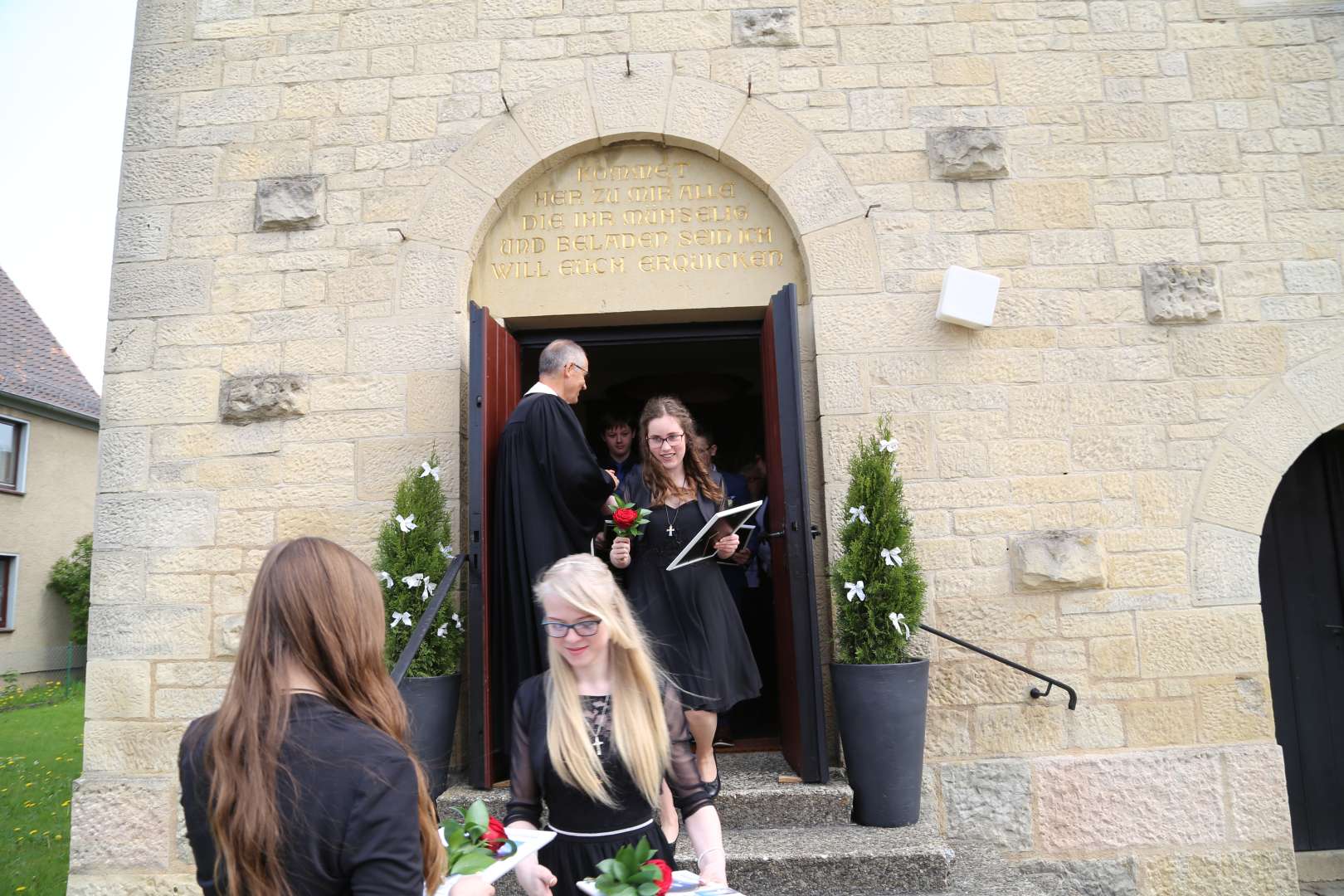 Konfirmation in der St. Franziskuskirche (ausführlich)