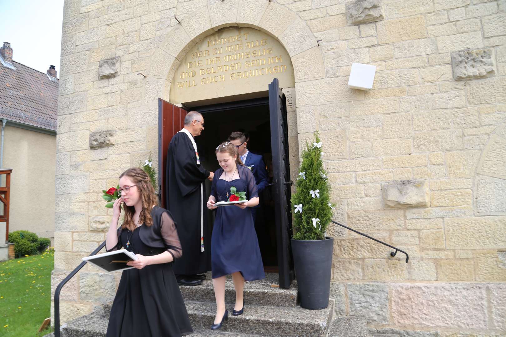 Konfirmation in der St. Franziskuskirche (ausführlich)