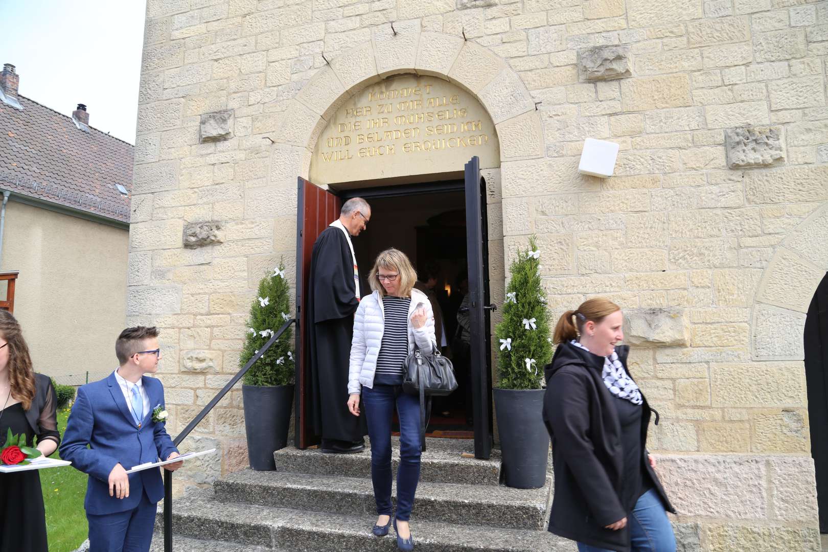 Konfirmation in der St. Franziskuskirche (ausführlich)