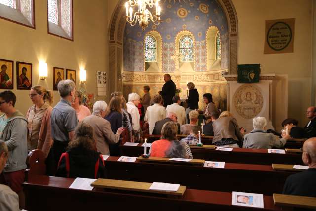 Tauferinnerung mit Taufe von Mia Hauptmann in der Sommerkirche in Coppengrave