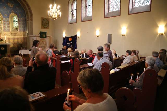 Tauferinnerung mit Taufe von Mia Hauptmann in der Sommerkirche in Coppengrave