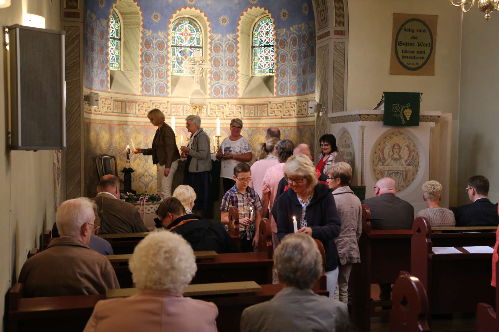 Tauferinnerung mit Taufe von Mia Hauptmann in der Sommerkirche in Coppengrave