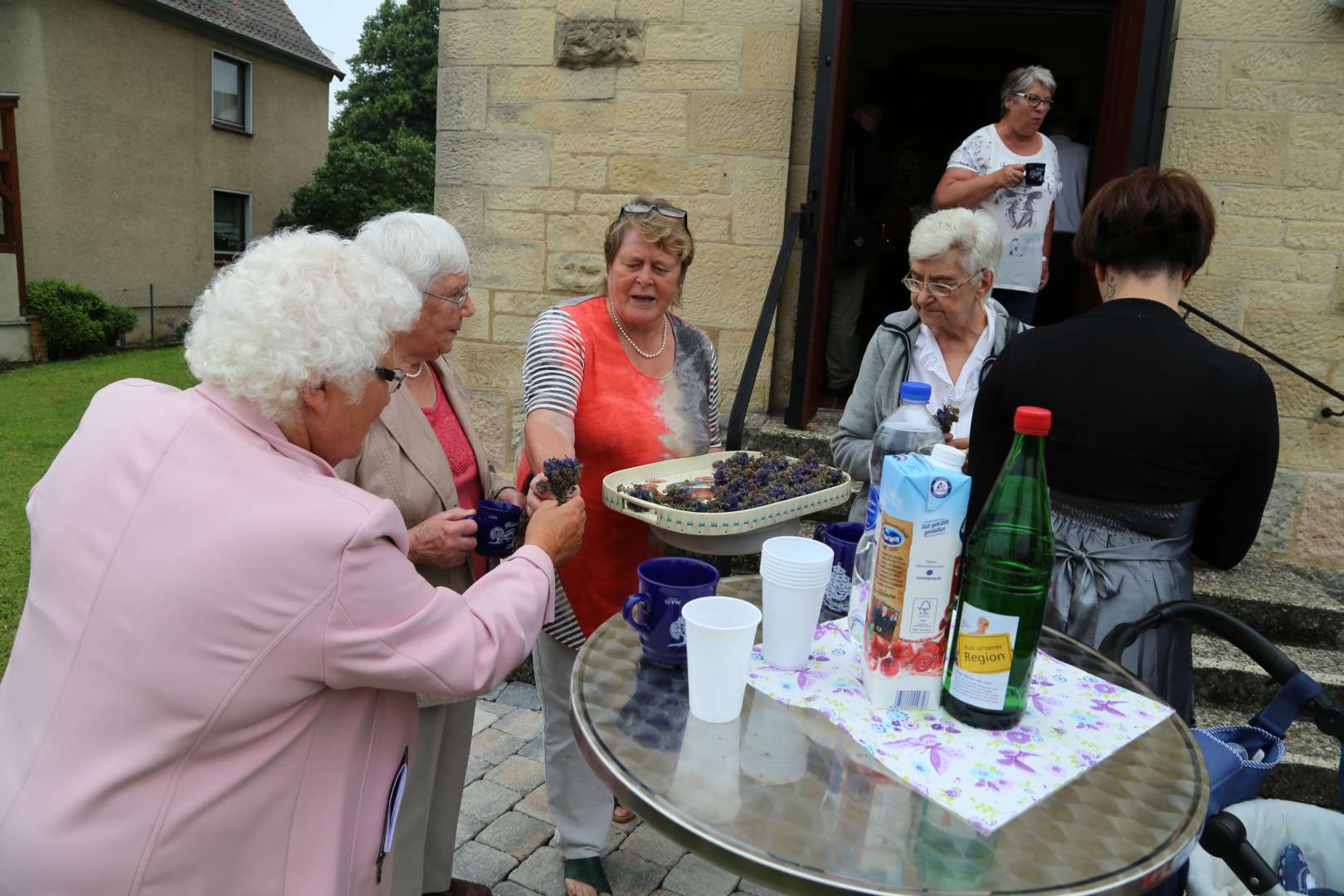 Tauferinnerung mit Taufe von Mia Hauptmann in der Sommerkirche in Coppengrave