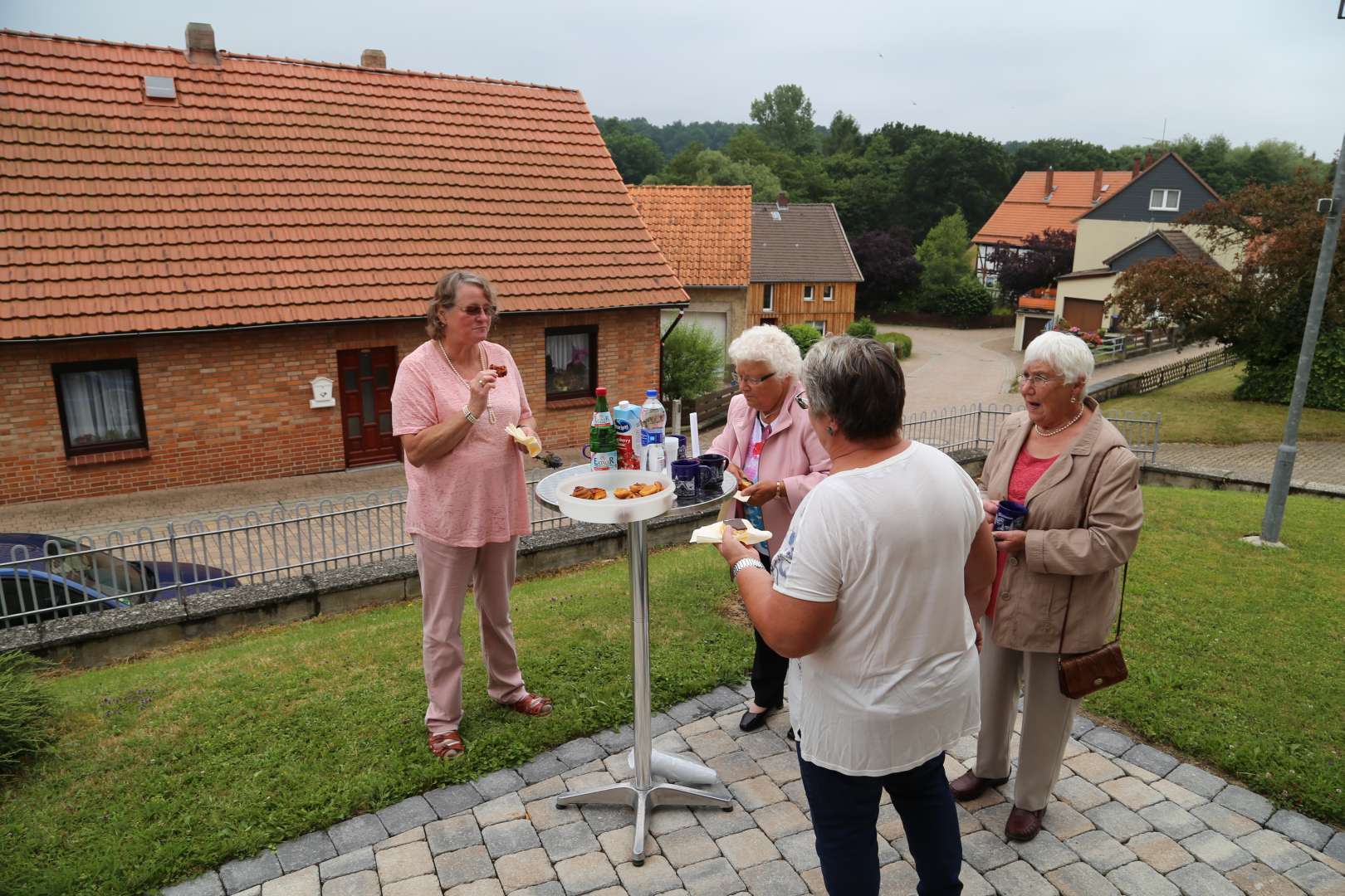 Tauferinnerung mit Taufe von Mia Hauptmann in der Sommerkirche in Coppengrave