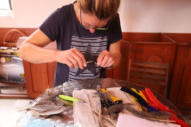 Sommerkirche mit Bügelbrett, Tinte und Feder in Weenzen