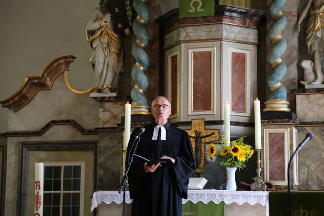 Begrüßung der Vorkonfirmanden, Einführung der Pastoren, Sommerfest