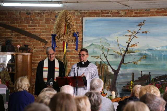 Ökumenisches Erntedankfest in Fölziehausen