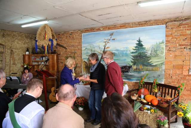 Ökumenisches Erntedankfest in Fölziehausen