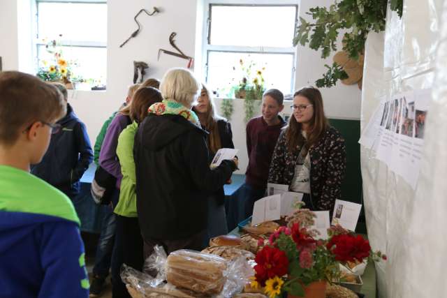 Ökumenisches Erntedankfest in Fölziehausen