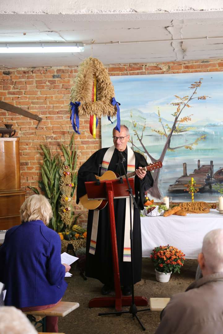 Ökumenisches Erntedankfest in Fölziehausen