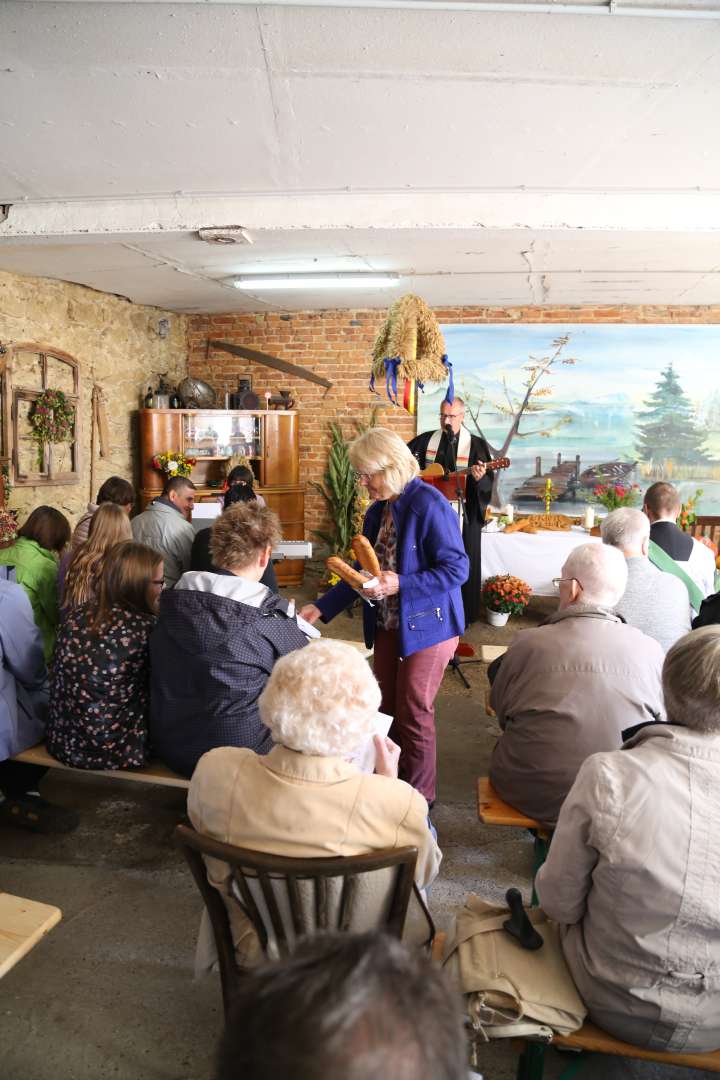 Ökumenisches Erntedankfest in Fölziehausen