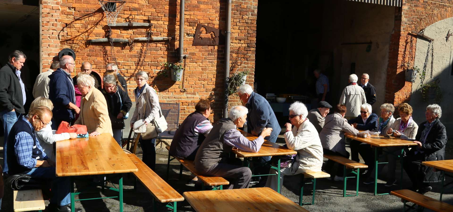 Ökumenisches Erntedankfest in Fölziehausen