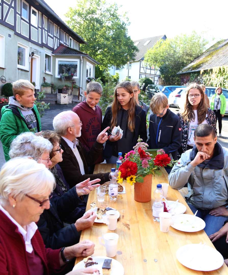 Ökumenisches Erntedankfest in Fölziehausen