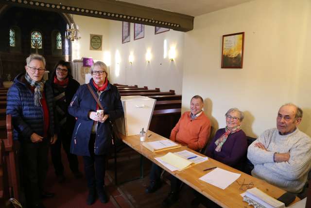 Impressionen von den Kirchenvorstandswahlen in Capellenhagen, Coppengrave, Duingen, Fölziehausen und Weenzen