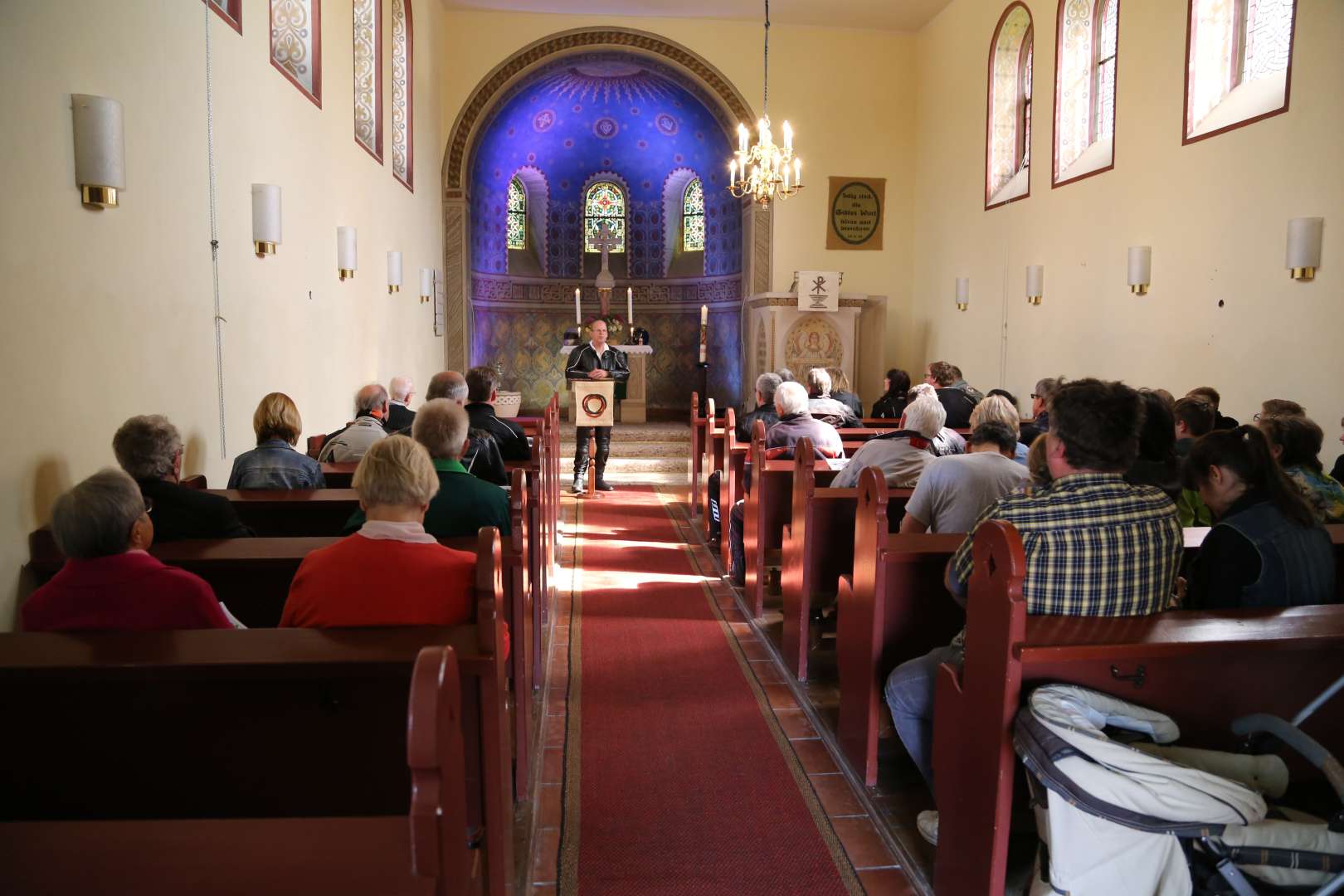 Motorradgottesdienst in der St. Franziskuskirche