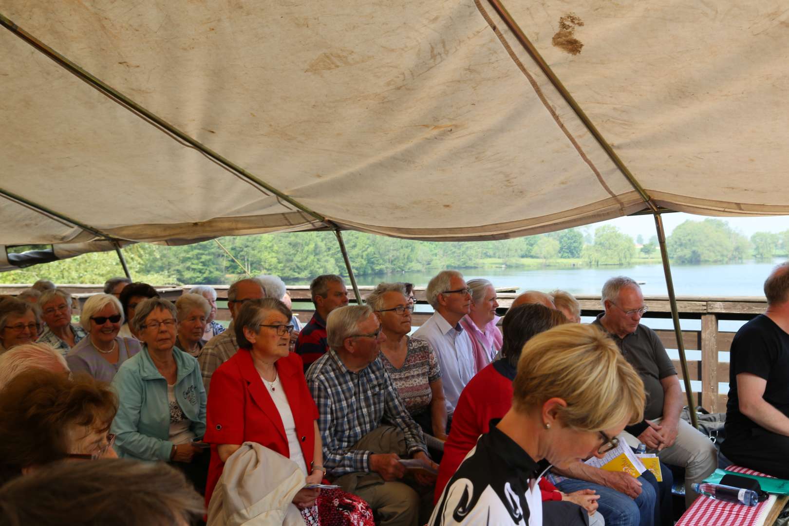 Gottesdienst zu Himmelfahrt am Humboldtsee