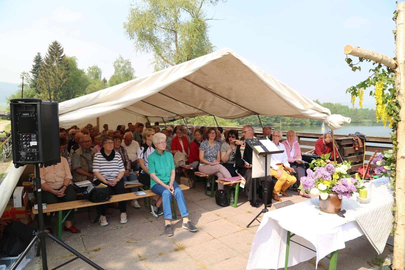 Gottesdienst zu Himmelfahrt am Humboldtsee