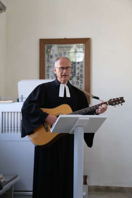 Gottesdienst zum Muttertag in Capellenhagen mit Herz