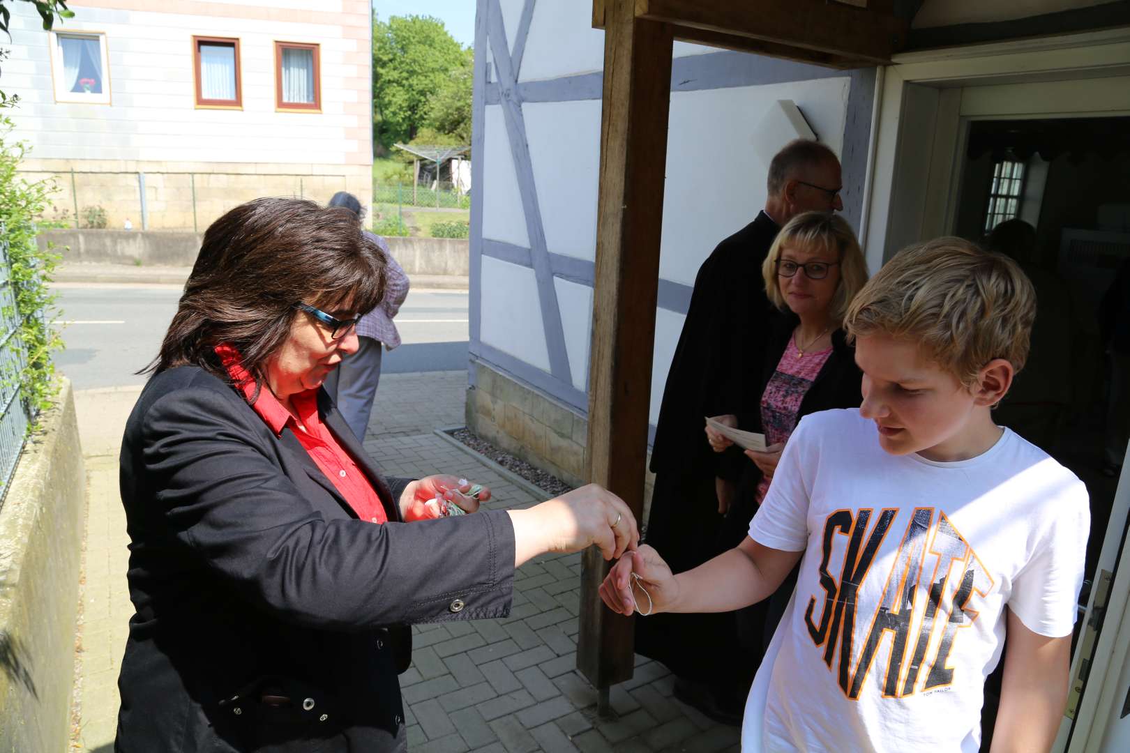 Gottesdienst zum Muttertag in Capellenhagen mit Herz