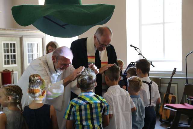 Einschulungsgottesdienst - Behütet sein