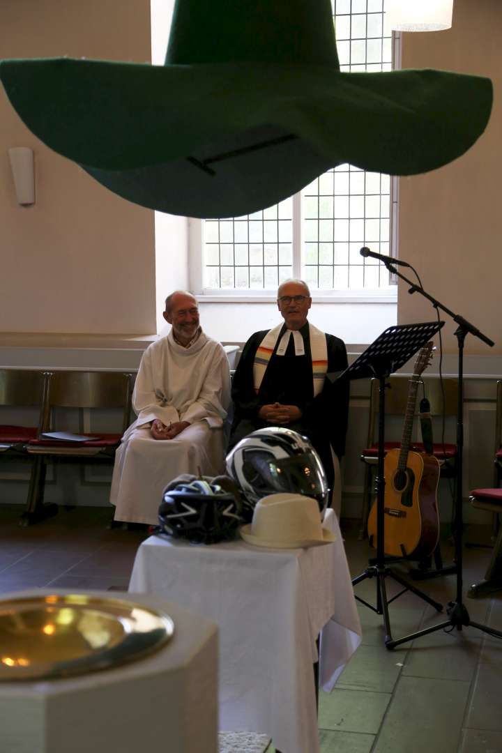 Einschulungsgottesdienst - Behütet sein