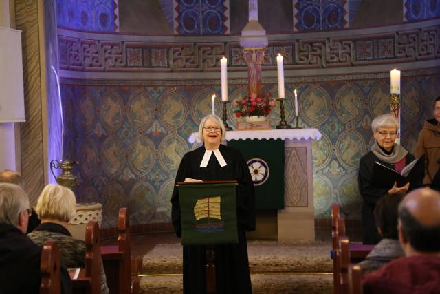 Weihe der St. Franziskuskirche nach der Renovierung durch Superintendentin Henking