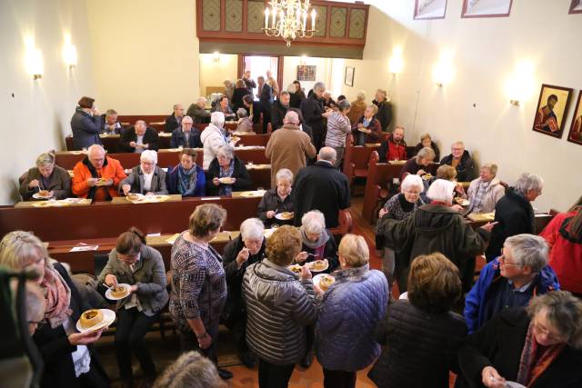 Weihe der St. Franziskuskirche nach der Renovierung durch Superintendentin Henking