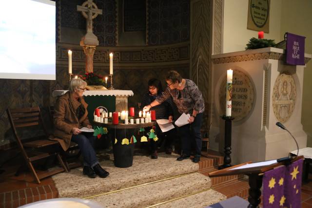 Lichtergottesdienst in Coppengrave und 1. Türchen