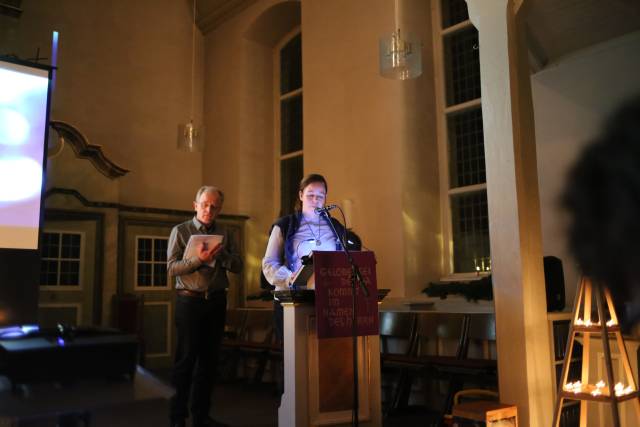 2. Türchen im Lichtergottesdienst in Duingen