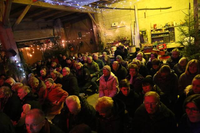 Scheunengottesdienst in Coppengrave - 16. Türchen geöffnet