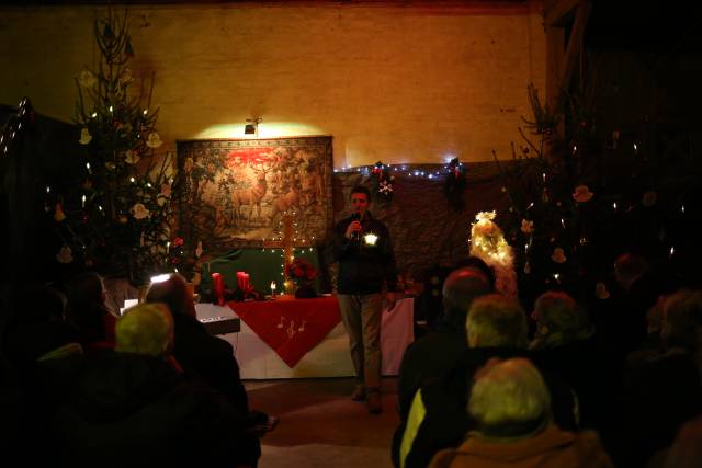 Scheunengottesdienst in Coppengrave - 16. Türchen geöffnet