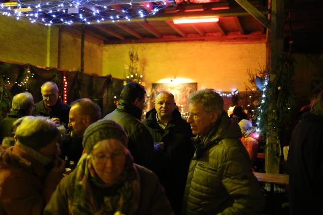 Scheunengottesdienst in Coppengrave - 16. Türchen geöffnet