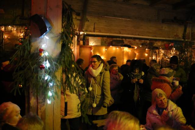 Scheunengottesdienst in Coppengrave - 16. Türchen geöffnet